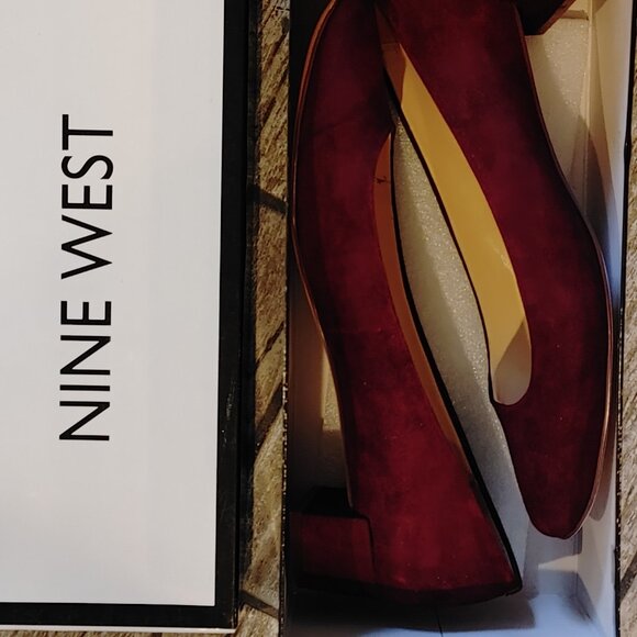 Nine West Women's Shoes 'Olencia' size 7.5 - suede - Picture 3 of 16